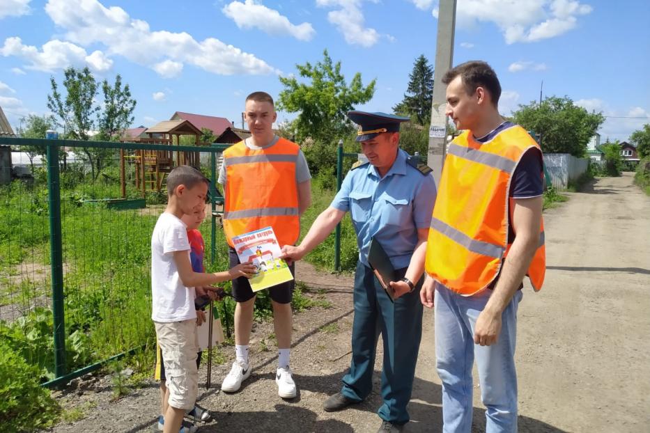 В Демском районе беседуют с населением