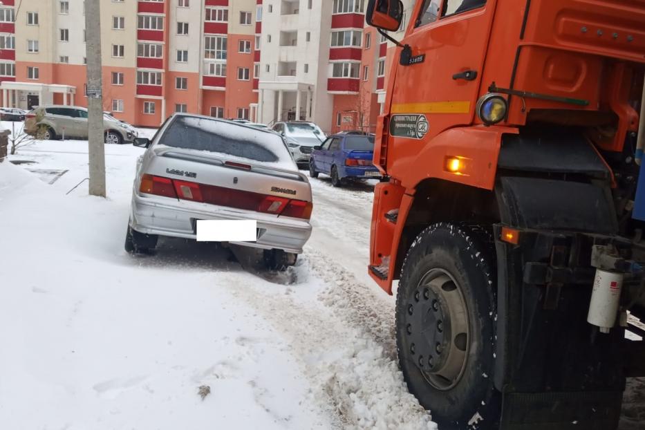 За парковку на контейнерных площадках предусмотрен штраф