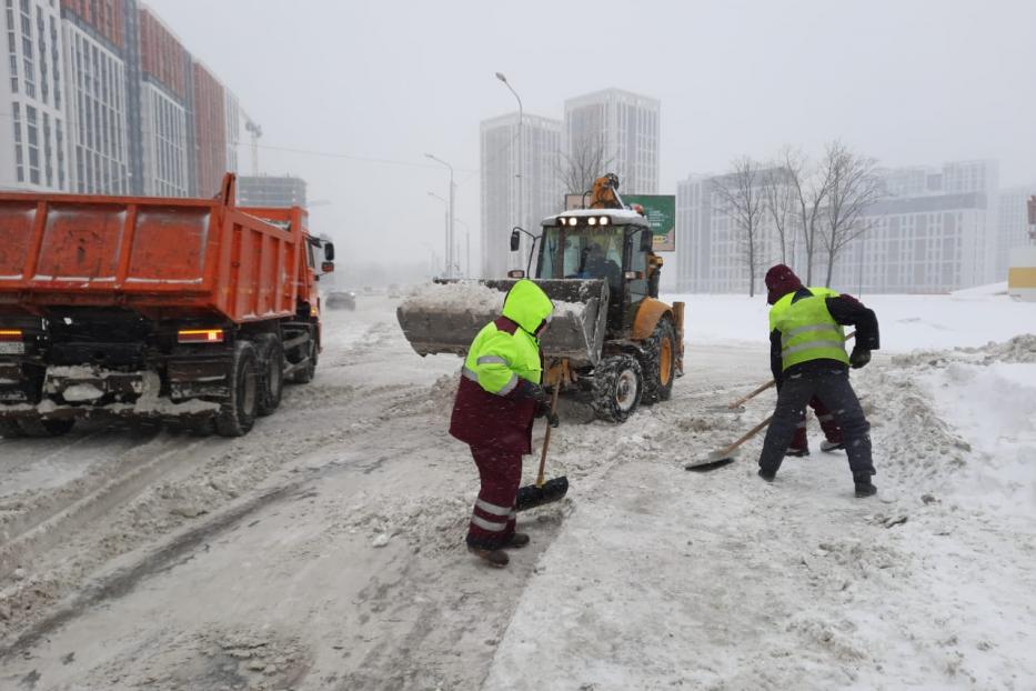 Коммунальные и жилищные службы Уфы усилили работу по уборке города