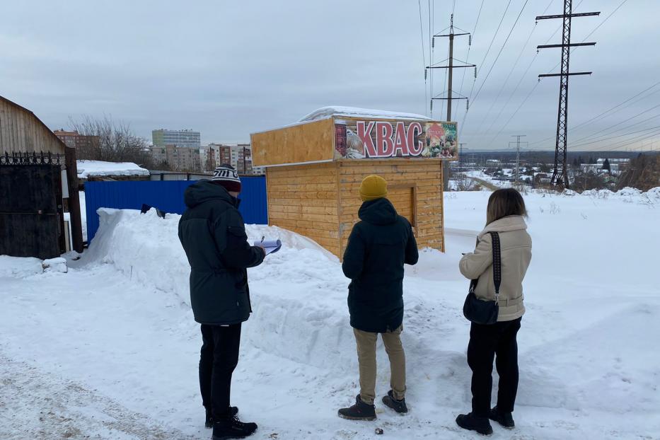 В Дёмском районе выявлен незаконно установленный торговый объект (НТО)