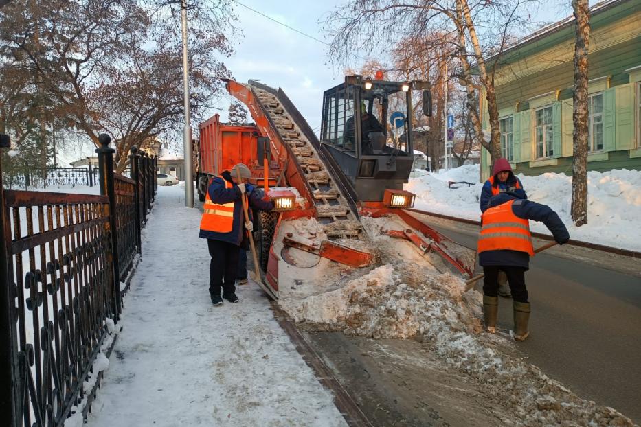 Комплексная уборка дорог на территории Кировского района Уфы