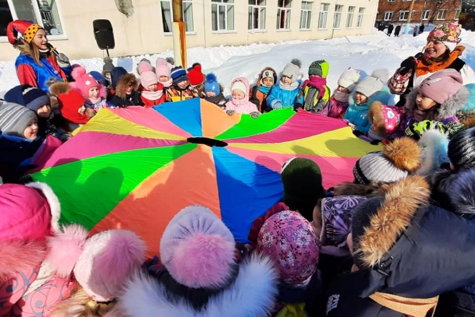 В детских садах Калининского района прошли мероприятия, посвященные Масленице