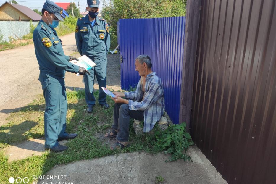 В Калининском районе проходят рейды по пожарной безопасности